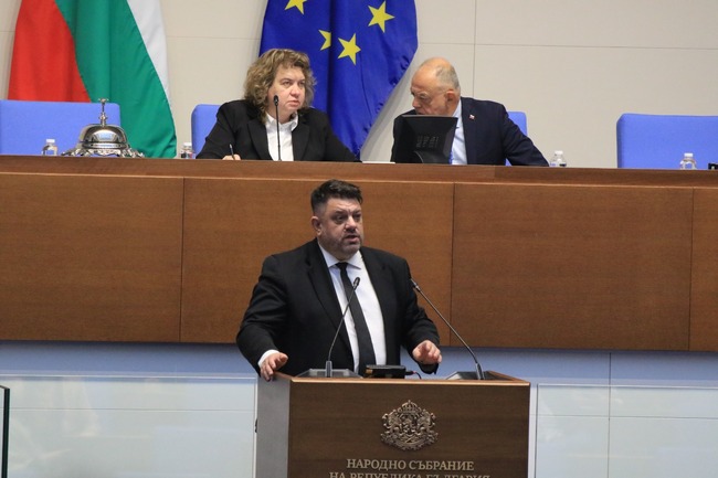 Атанас Зафиров: Трябва да се сложи край на партийното късогледство, частните интереси и тънките сметки