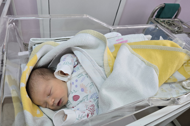 В община Петрич през миналата 2025 година са родени 187 бебета