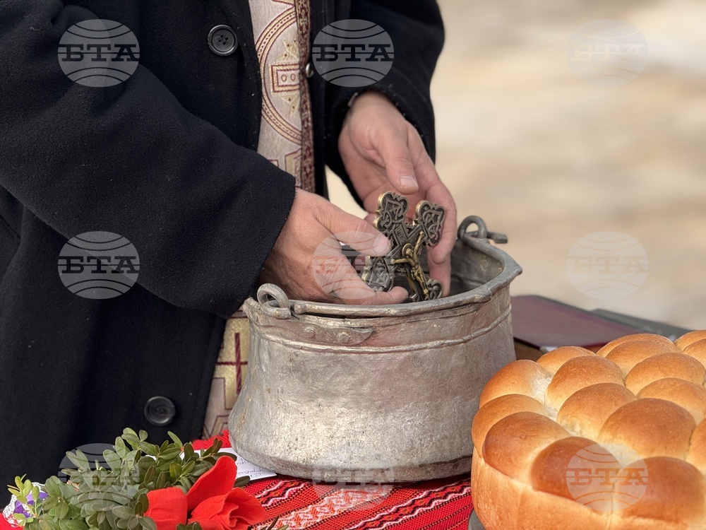 Гурково - централен площад - първа копка