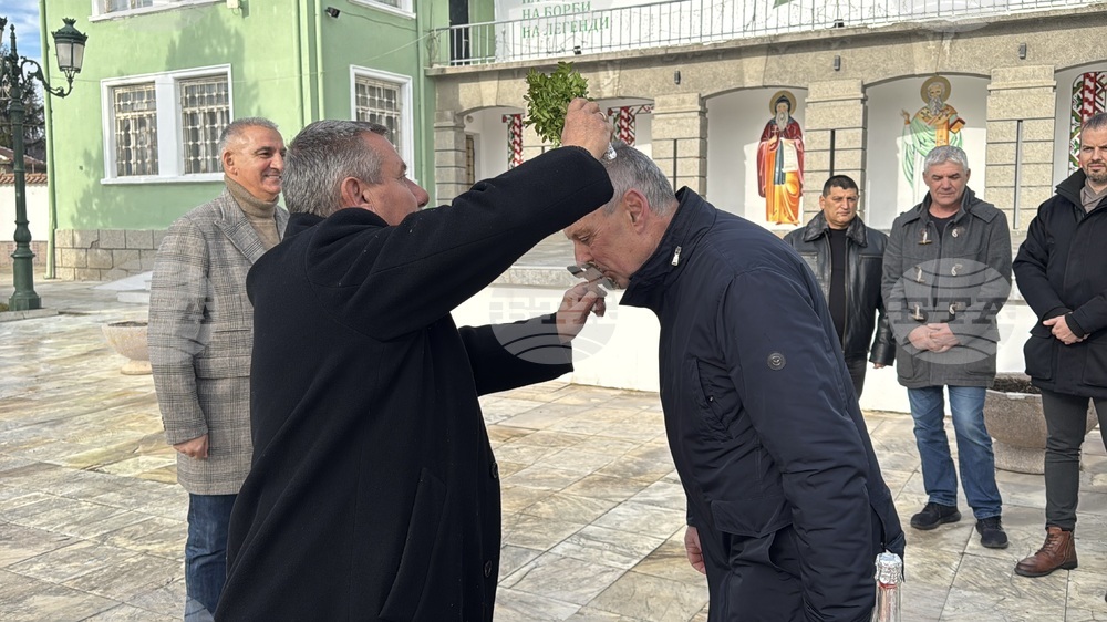 Гурково - централен площад - първа копка