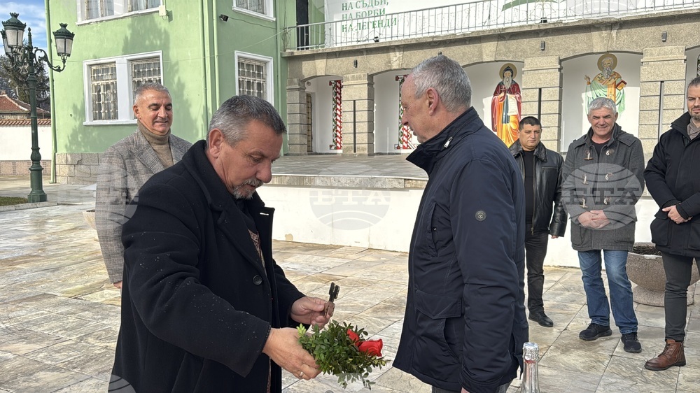 Гурково - централен площад - първа копка