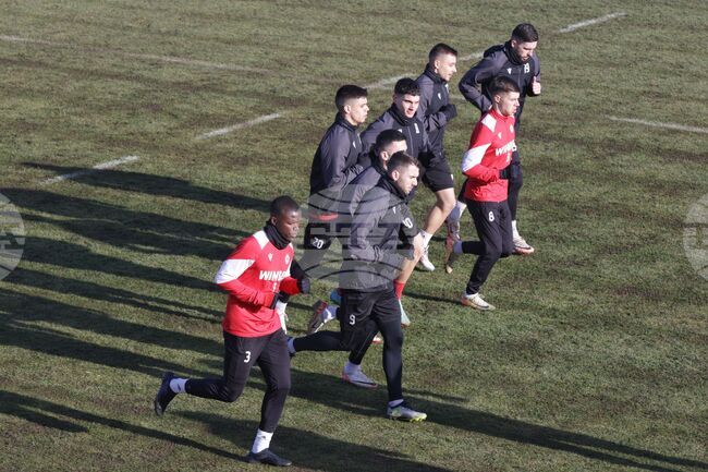 Ето'о, Пинто и Скаршем тренират пълноценно с ЦСКА и са готови за мача с Ботев Враца 