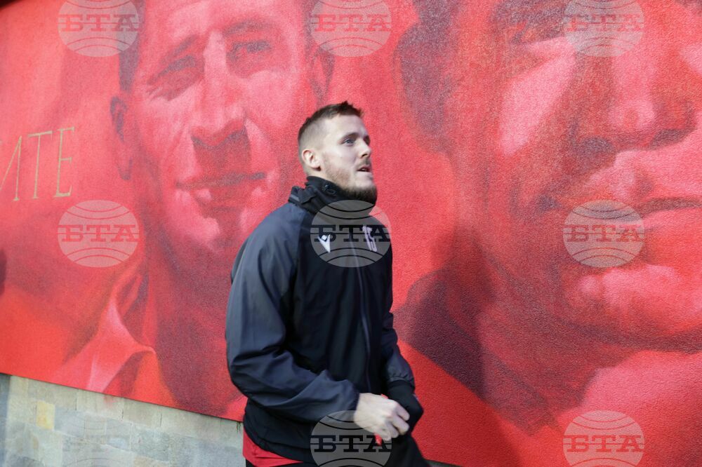 Тибо Вион преподписа договора си с ЦСКА