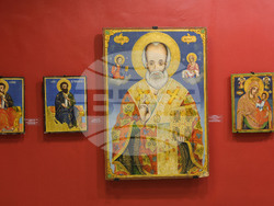 Русе - „Икони” - изложба