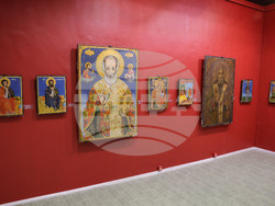 Русе - „Икони” - изложба