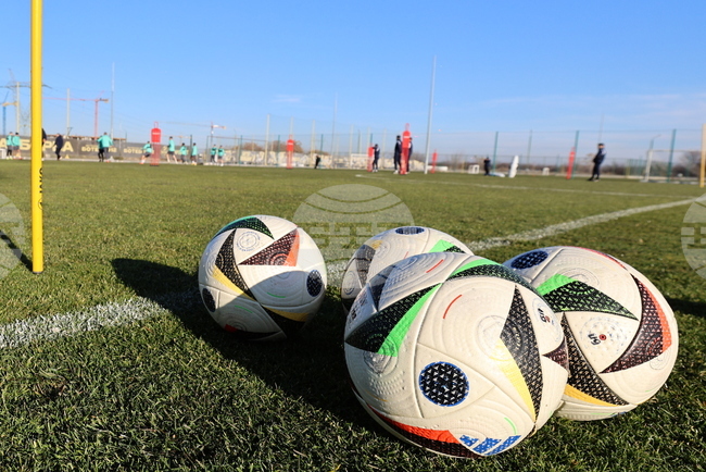 Миньор Перник и Беласица завършиха наравно в среща от първия кръг на Втора лига