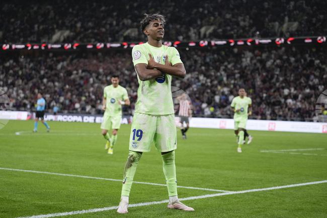 Барселона победи Атлетик Билбао за Суперкупата на Испания с голове на Гави и Ямал