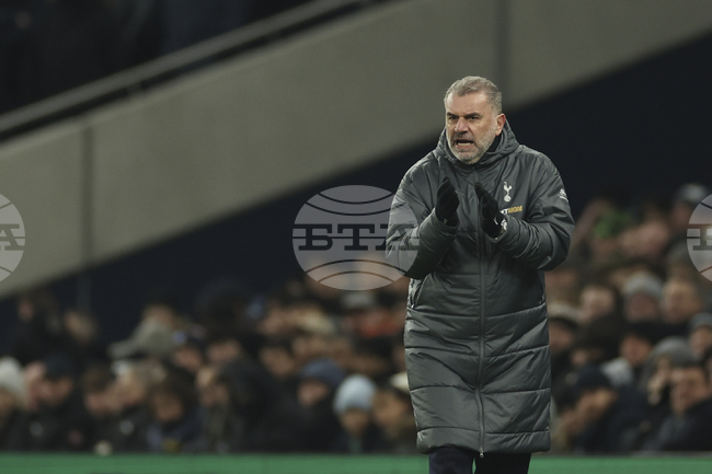 Мениджърът Ангелос Постекоглу похвали играта на младите футболисти на Тотнъм след победата над Ливърпул