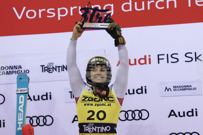 АПА: Българинът Алберт Попов изненада всички с триумф в слалома