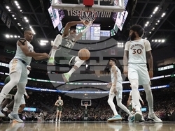 Spurs Bucks Basketball