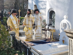 Сливен - панихида - митрополит Йоаникий