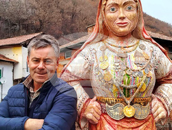 Село Пирин - двуметрова скулптура - Радко Бъчваров