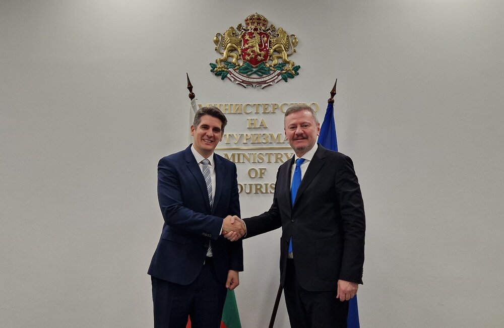 Престоят на Летище София за автобусите за трансфер на туристи ще бъде безплатен до края на март, съобщиха от Министерството на туризма 