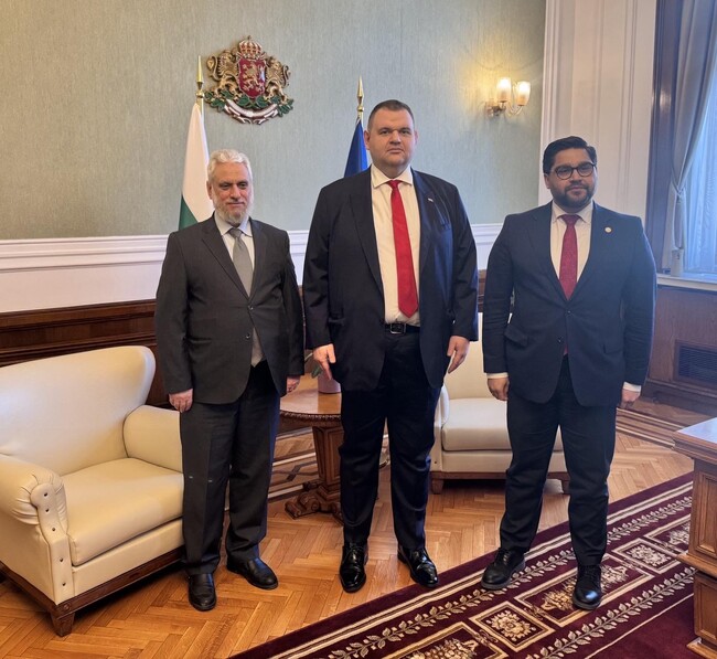 Делян Пеевски, председател на ДПС и ПГ на ДПС-НОВО НАЧАЛО се срещна с главния мюфтия д-р Мустафа Хаджи 