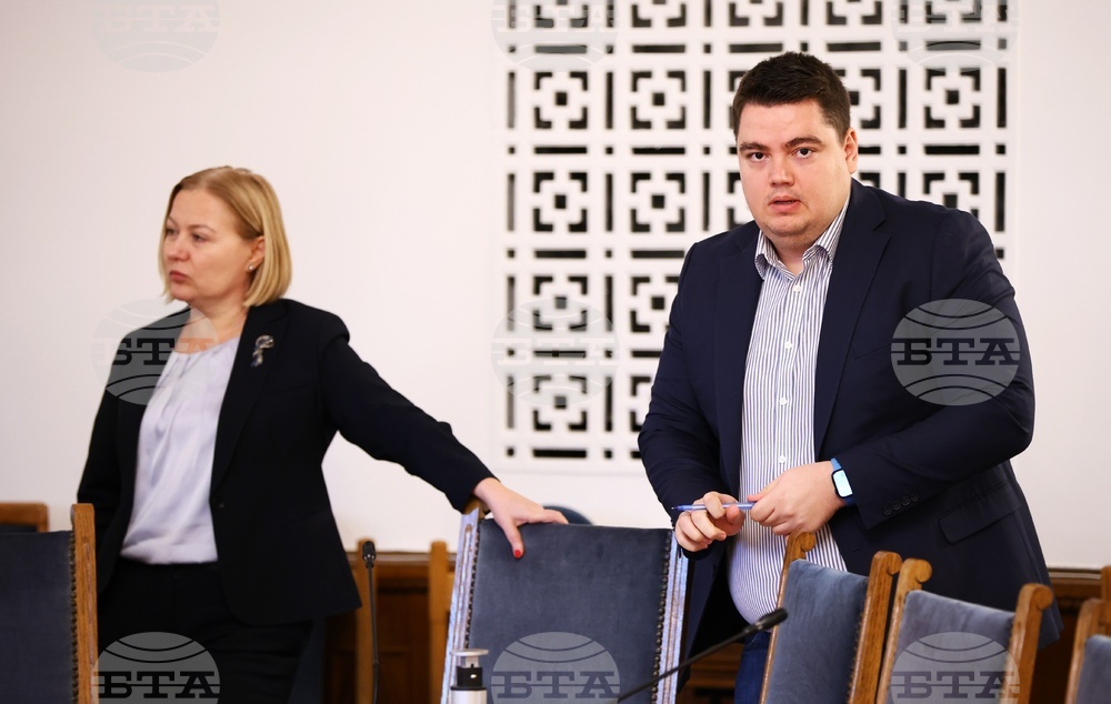 Правната комисия прие да изготви общ проект на база приетите на първо гласуване законопроекти за промени в Закона за съдебната власт