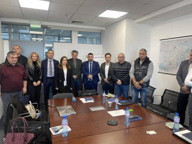 Режимното водоподаване в Омуртаг беше обсъдено на междуинституционална среща във Варна 