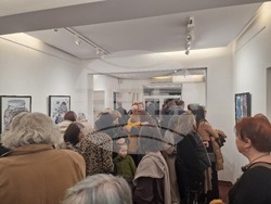 Откриване на изложбата на Стефан Моасе - Zaïzaï в галерия „Ракурси“. Снимка: Ваня Сухарова/БТА