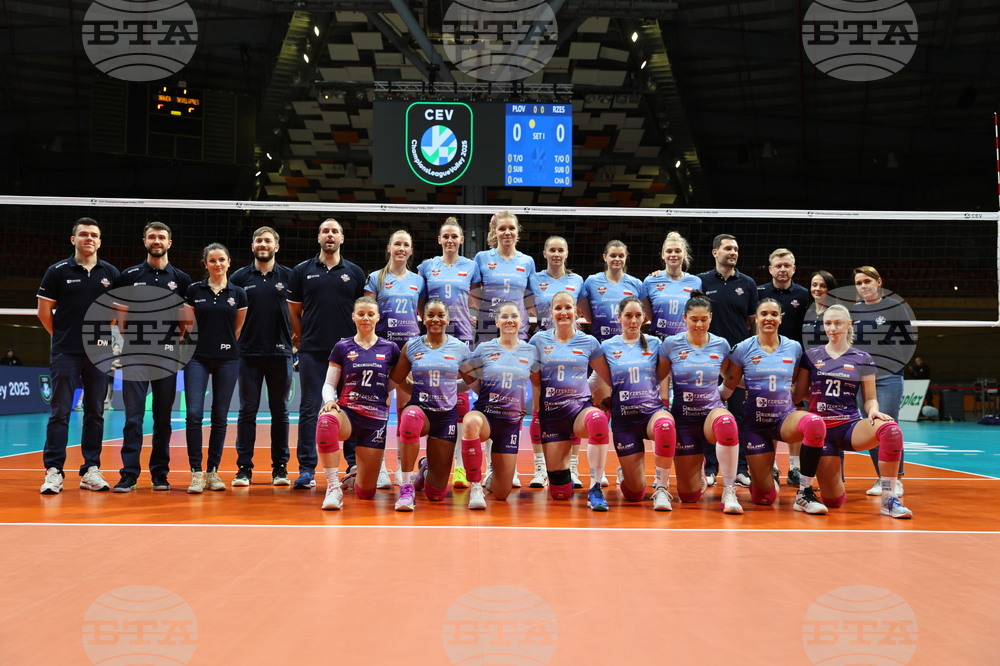 Пловдив – волейбол - ДевелопРес (Жешув) - жени