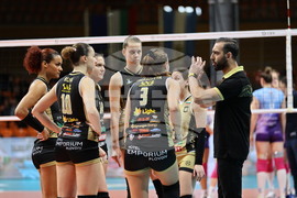 Пловдив – волейбол - Марица (Пловдив) - ДевелопРес (Жешув) - жени