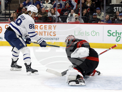 Maple Leafs Hurricanes Hockey