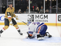 Islanders Golden Knights Hockey