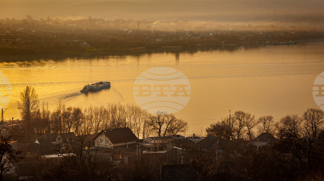 Moldova Declares Environmental Alert Over Oil Spill in the Dniester after Russian Strike on Ukrainian Hydropower Plant