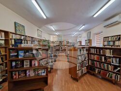 Библиотечният фонд трябва да бъде релевантен, да отговаря на търсенията и изискванията, каза за БТА библиотечният специалист Тотка Станчева