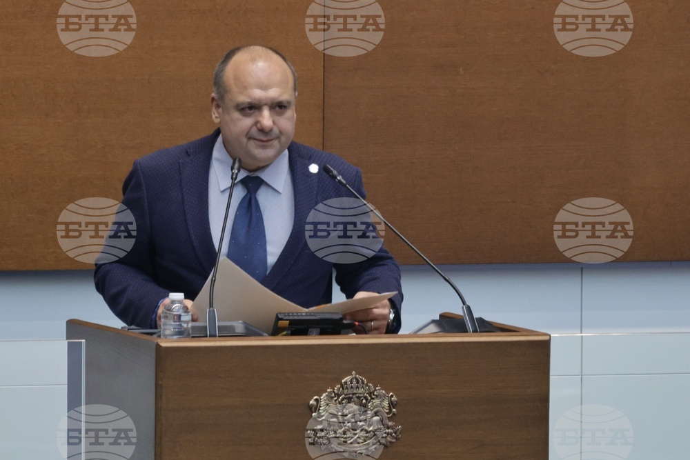 Контролът трябва да се засили, ходя лично да инспектирам нерегламентирани сметища, каза министър Петър Димитров