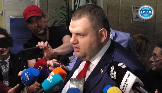 „ДПС-Ново начало“ няма да участва в тази „нечистоплътна сглобка“, коментира Пеевски преговорите за правителство 