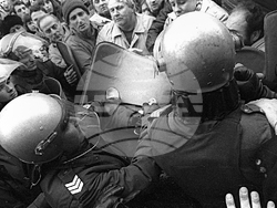 PARLIAMENT - PROTEST - CLASHES 1997