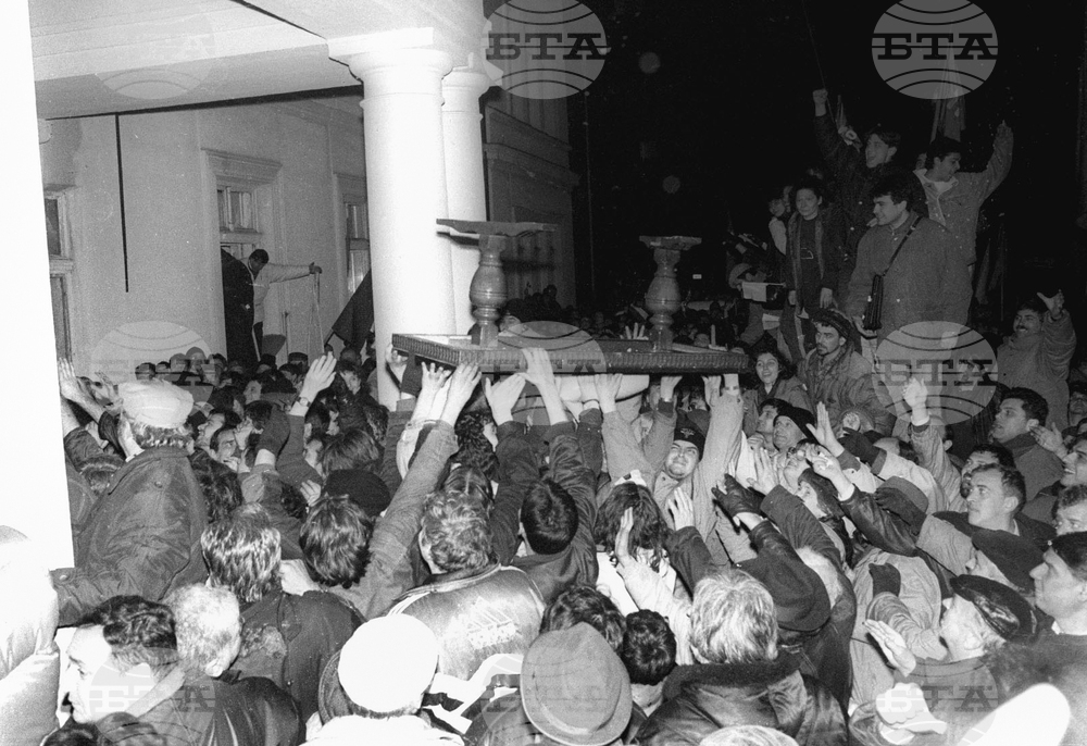 PARLIAMENT - PROTEST - CLASHES 1997