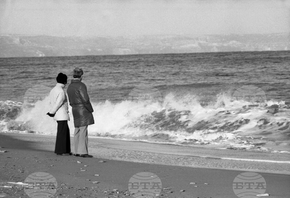 В курортен комплекс „Златни пясъци” през януари 1976 година