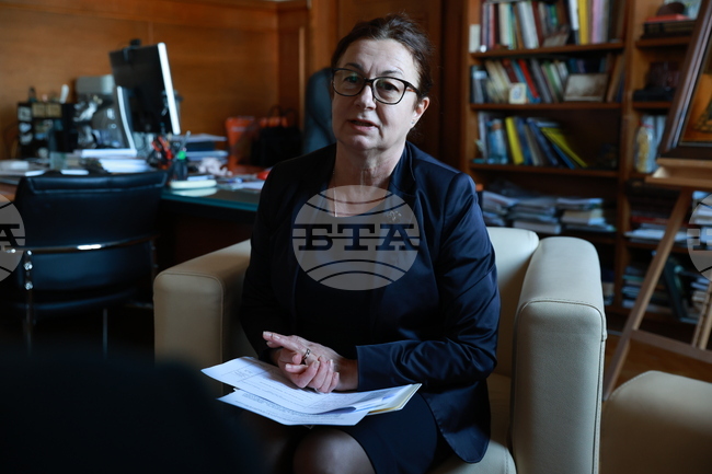 Новият директор на НБКМ доц. Калина Иванова пред БТА: Над 80% от бюджета на библиотеките отиват за възнаграждения на персонала