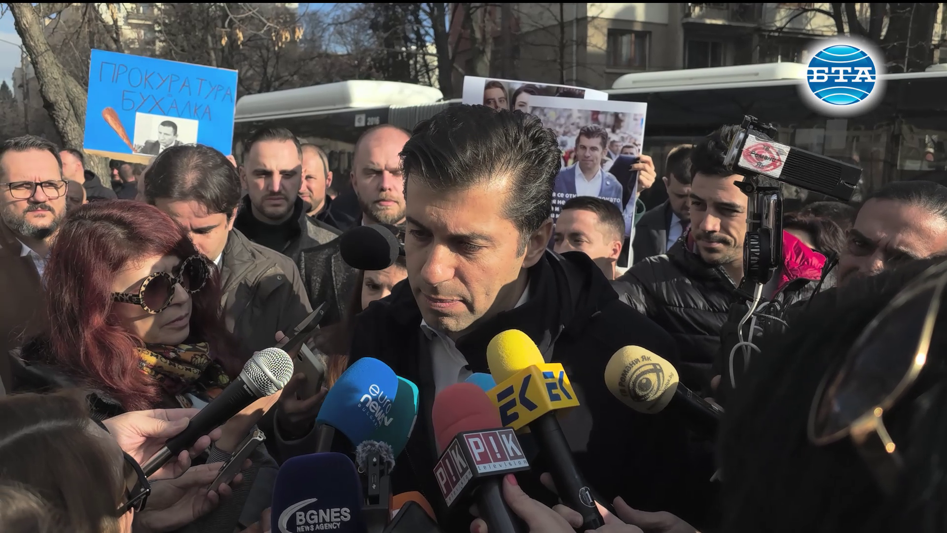 Не съм извършил никакво престъпление, това е политическа атака, каза Кирил Петков