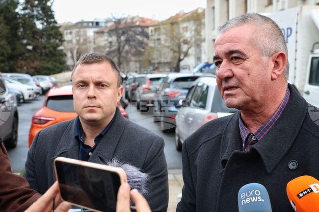 Стойността на откритата марихуана в Свети Влас надхвърля 1 млн. лева, обяви прокурор Ангел Георгиев 