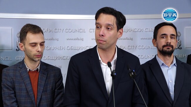 Цялата държавна бухалка се е активирала срещу тези от нас, които няма да се примирим с Борисово-Пеевския модел, заяви Борис Бонев