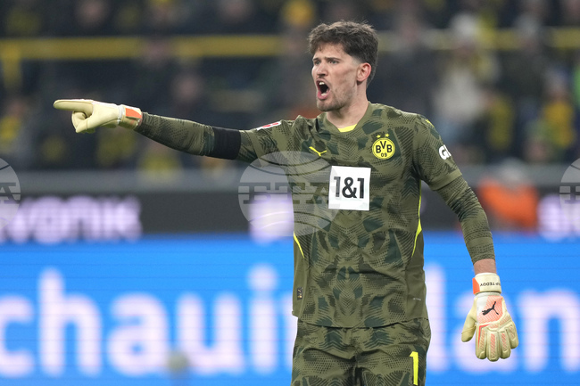 Нюкасъл набеляза двама футболисти от Борусия Дортмунд