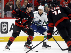 Canucks Hurricanes Hockey