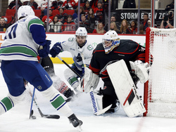 Canucks Hurricanes Hockey