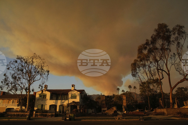 Генералното консулството на Румъния в Лос Анджелис е евакуирано заради пожарите