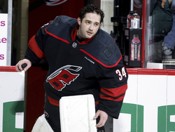 Canucks Hurricanes Hockey