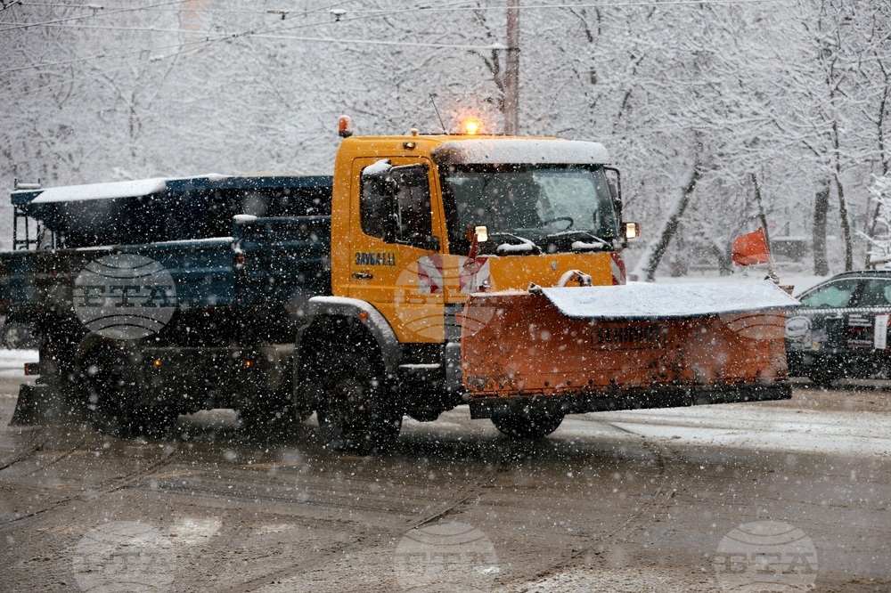 Републиканските пътища са обработени и проходими при зимни условия