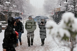 Столица - зимна обстановка - снегопочистване