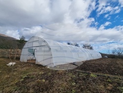 Село Зелениград - Екатерина Николова - зеленчукова ферма