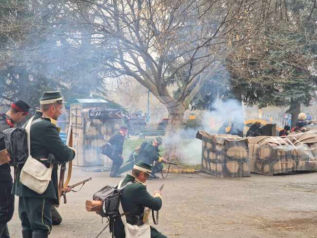 Над 100 души се включиха във възстановката „147 години от Освобождаването на град Пазарджик – да помним героите и да пазим историята“