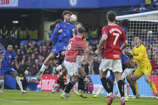 Нападателят на Челси Гиу премина под наем в Съндърланд