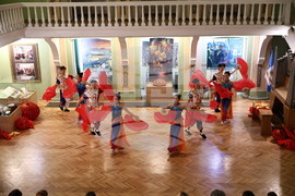 Пловдив -  китайска народна музика