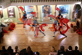 Пловдив -  китайска народна музика