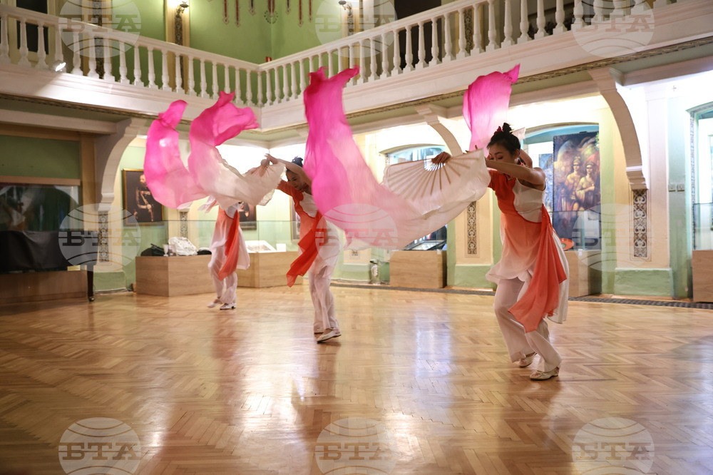 Пловдив -  китайска народна музика