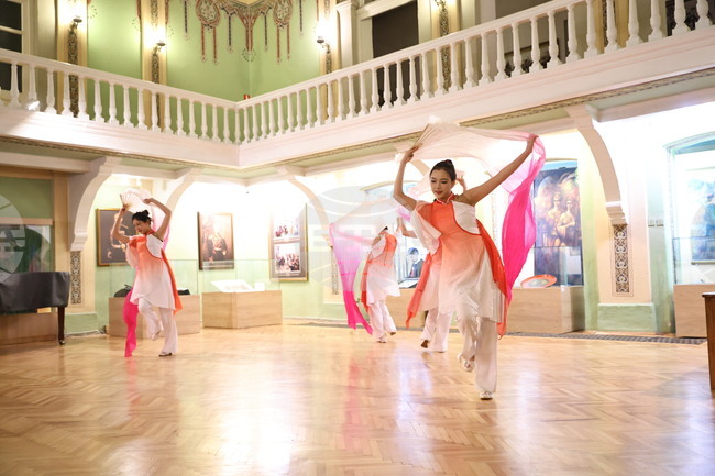 Провинциалният етнически оркестър на Гуейджоу ще изпълни концерт в Перник